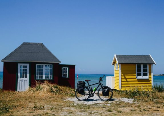 æroe-beach-cabins_-michael-fiukowski-and-sarah-moritz-medium